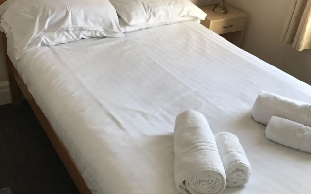 Queens Plaza Hotel