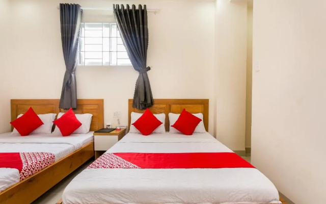 Marine Hotel & Apartment