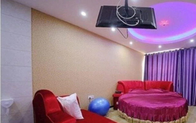 Xinzhilian Ning'ai Love Hotel