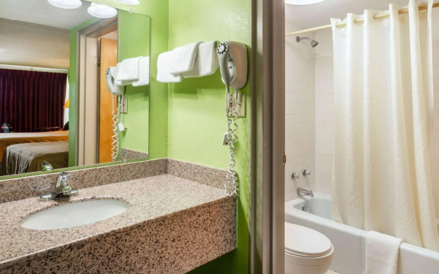 Econo Lodge Renfro Valley