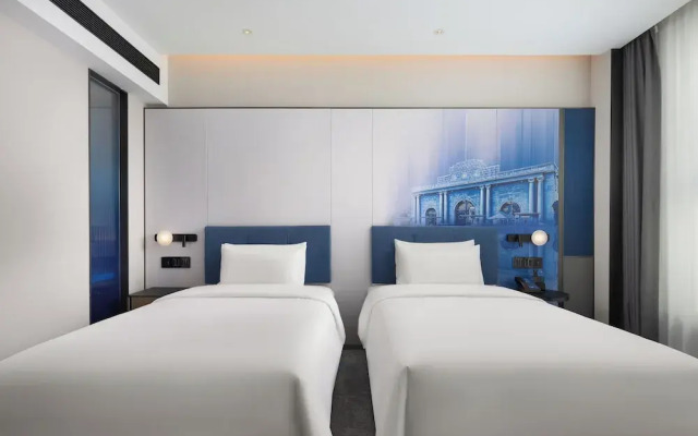 Hampton by Hilton Nanjing North Railway Station
