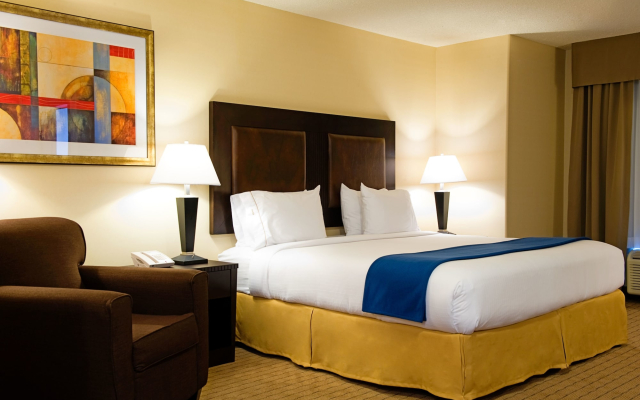 Holiday Inn Express & Suites Regina-South by IHG