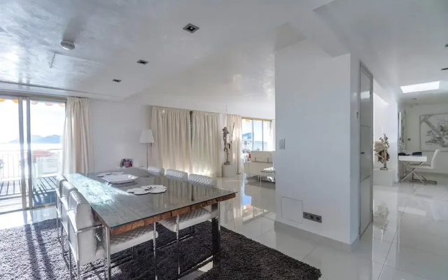Luxury Penthouse Mistral