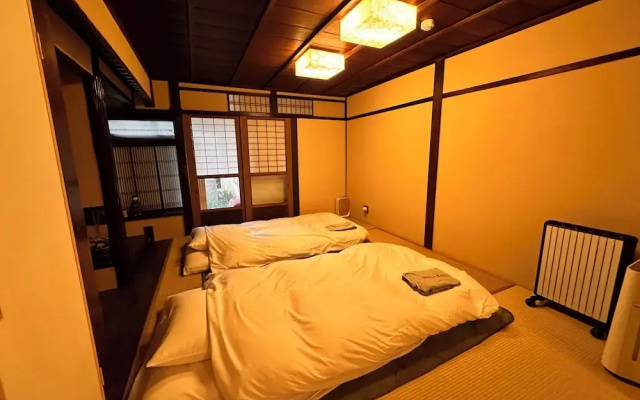 Campton Higashiyama Roku