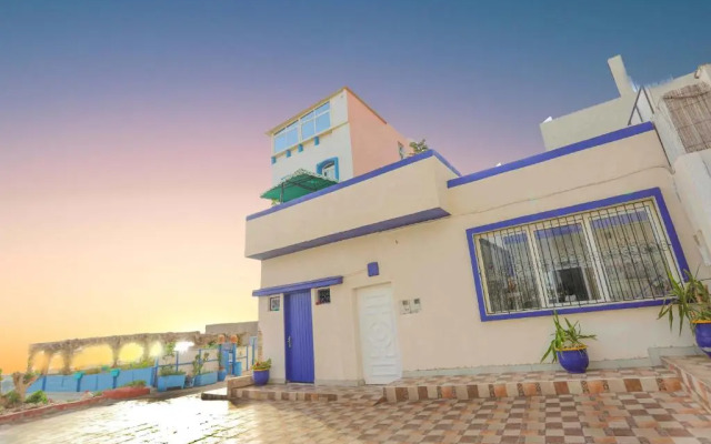 Blue Rina Hostel