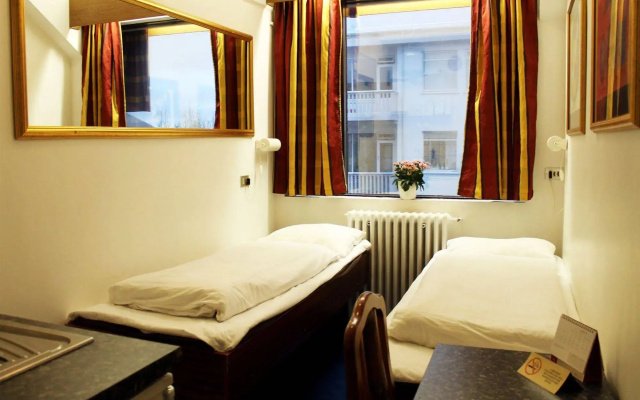 Hotel Adam