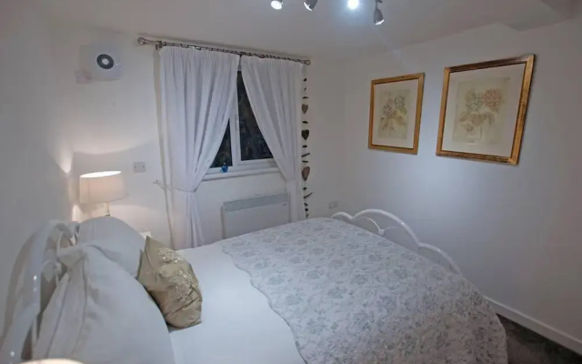 Lovely 2 Bed Apartment Pembroke Castle