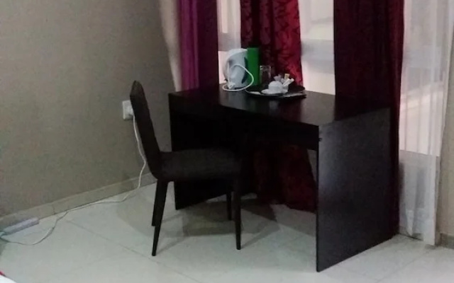 Purple Rose Boutique Hotel