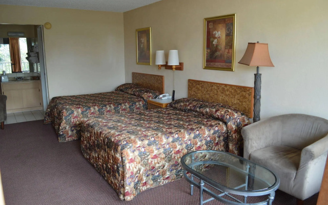 Tarpon Shores Inn