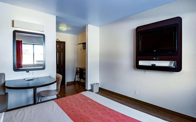 Motel 6 Palatine, IL - Chicago Northwest