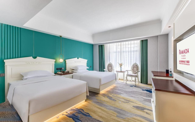 Ramada Plaza By Wyndham Wuhan Dongxi Lake