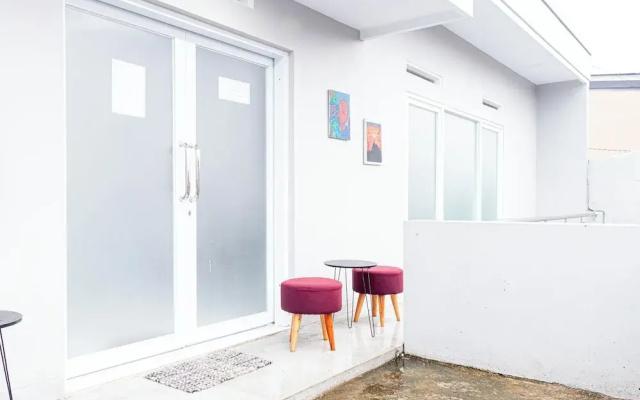 Inara Guesthouse & Villa