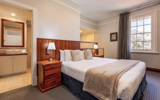 Caves House