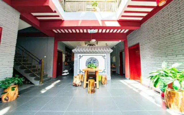 Dunhuang Hu Yang Inn