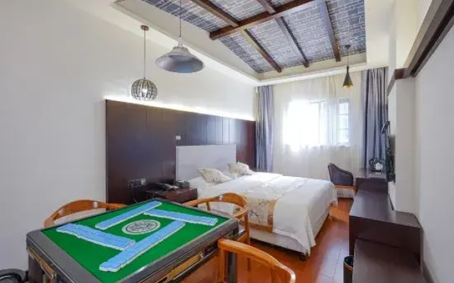 Fuchun Ju Yayue Hotel (Wusongkou International Cruise Port)