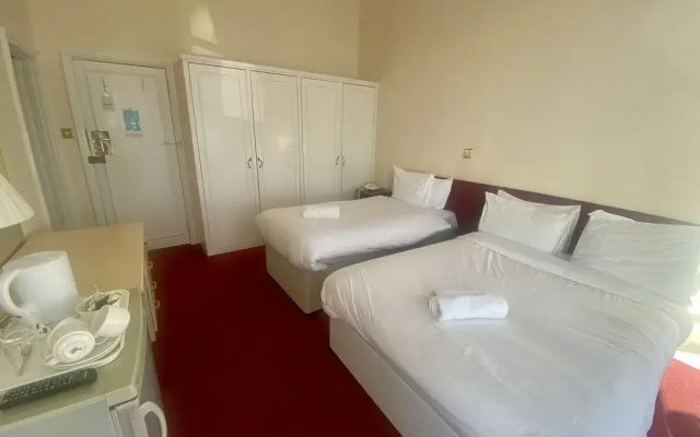 OYO Diamond Hotel Eastbourne