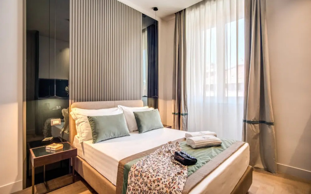 Hotel 77