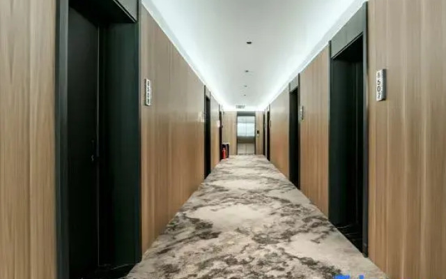 Lingji Aesthetic Hotel (People's Square Jilin University Second Hospital)