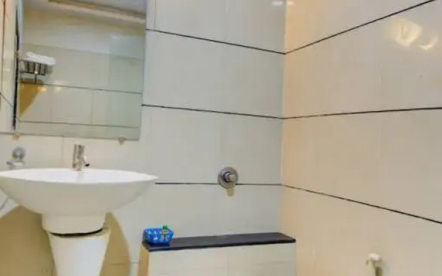 Hotel Signature By FabHotel