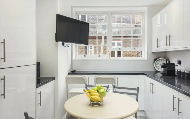 Toynbee Street Ro 2 · Cozy Room Near Whitechapel Gallery