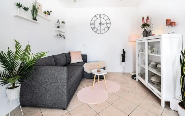 House Þ1