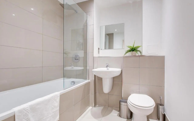 Hybrid Resi Greenwich