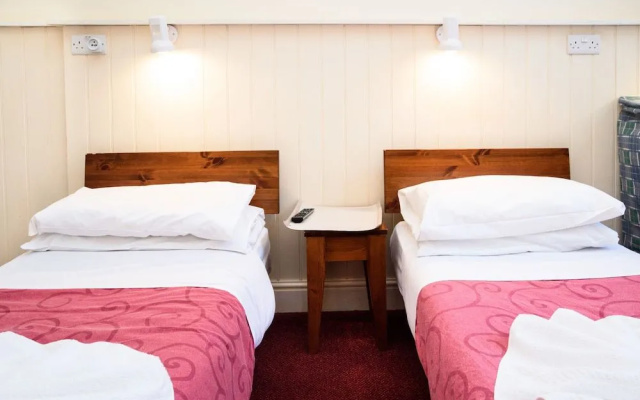 Lynton Hotel
