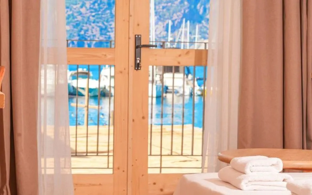 Felix Rooms