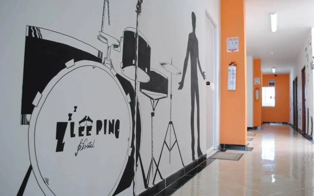 Zleeping Hostel