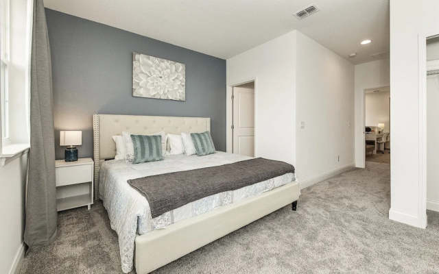 134fr 5 Bedroom Townhouse