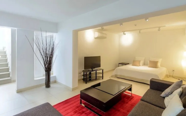 Villa Scarlet