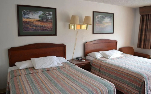 Budget Inn & Suites
