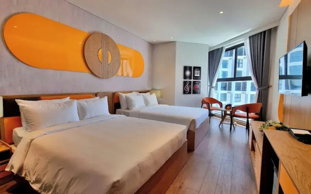 Apec Mandala Wyndham - Skyline Hotel