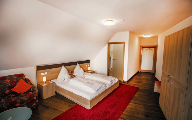 Landhotel & Weingasthof Schwarzer Adler