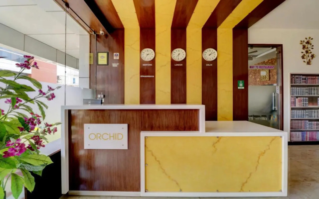 Treebo Orchid, 2.5 kms to Mahatma Gandhi Park