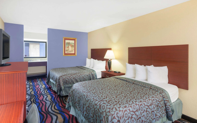 Days Inn by Wyndham Uvalde