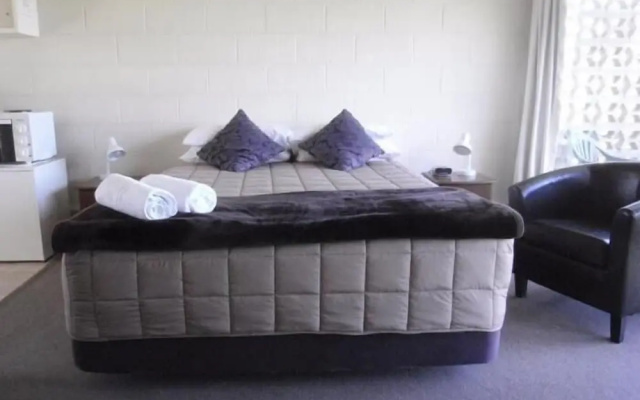 Mountain View Motel, Levin