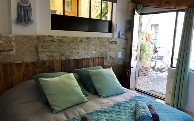 Bastide Bellugue Maison d'hotes reseau Bienvenue a La Ferme a 3 minutes de Lourmarin