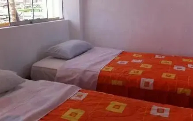 Icthus Paracas Backpacker House - Hostel