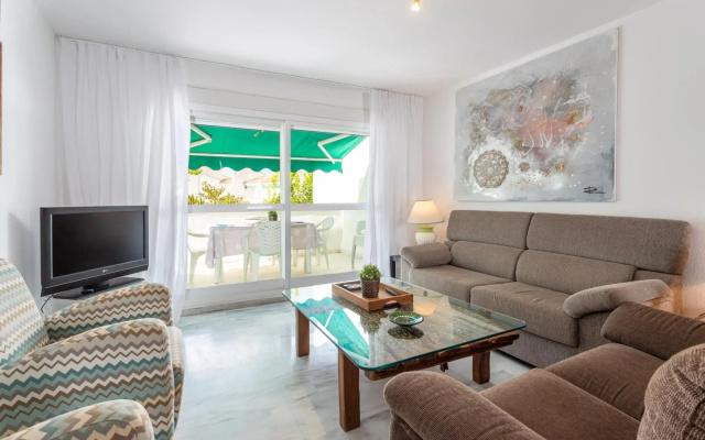 Lunamar 82 Apartment by GHR Rentals