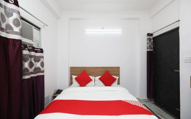 OYO 37055 M R Residency