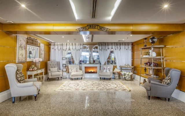 Golden Sands 5 Hotel Apartment