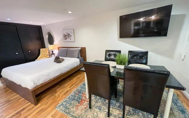 Wrigley Garden Unit