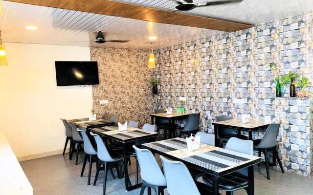 Lime Tree Hotel The Pulkit