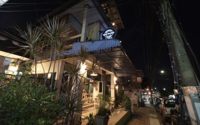 Chanchalay Hip Hostel (SHA Extra Plus) by ZUZU