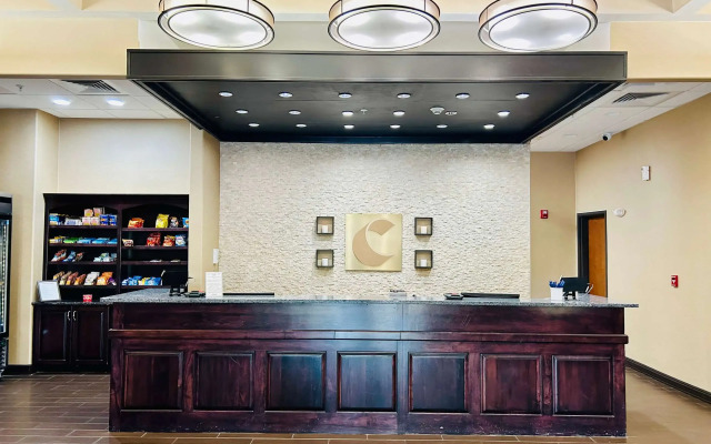 Comfort Inn & Suites Shawnee - Kansas City
