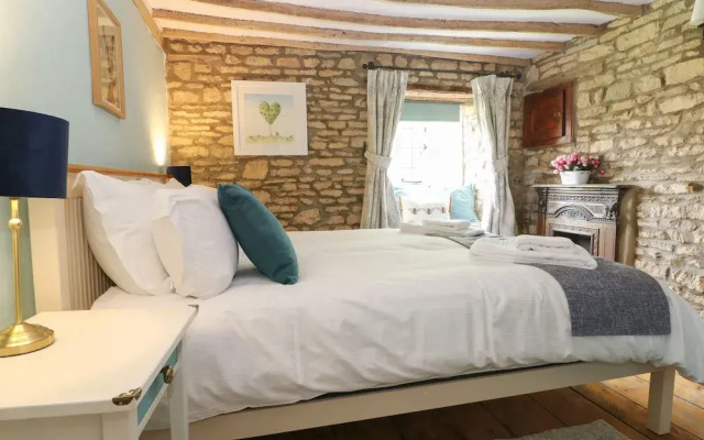 Tuesday Cottage