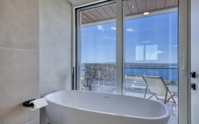 Luxury Seaview Villa Rosciola