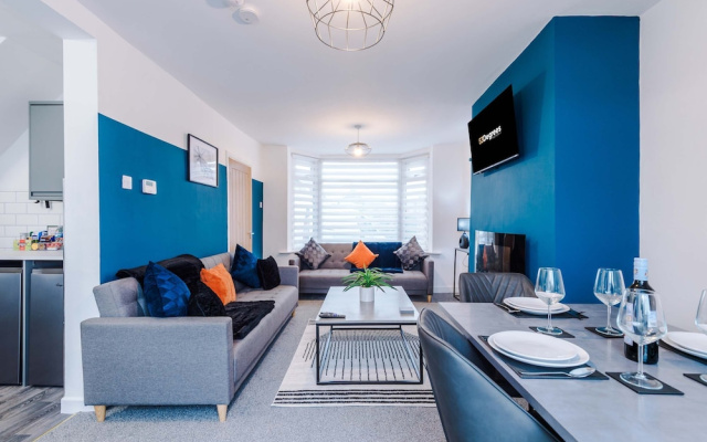 Spacious 3-bed Ideal for Long-term Business