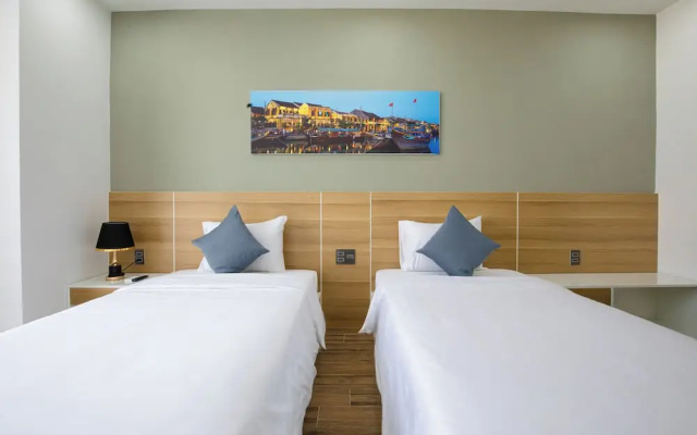FIRST Studio Hotel Da Nang